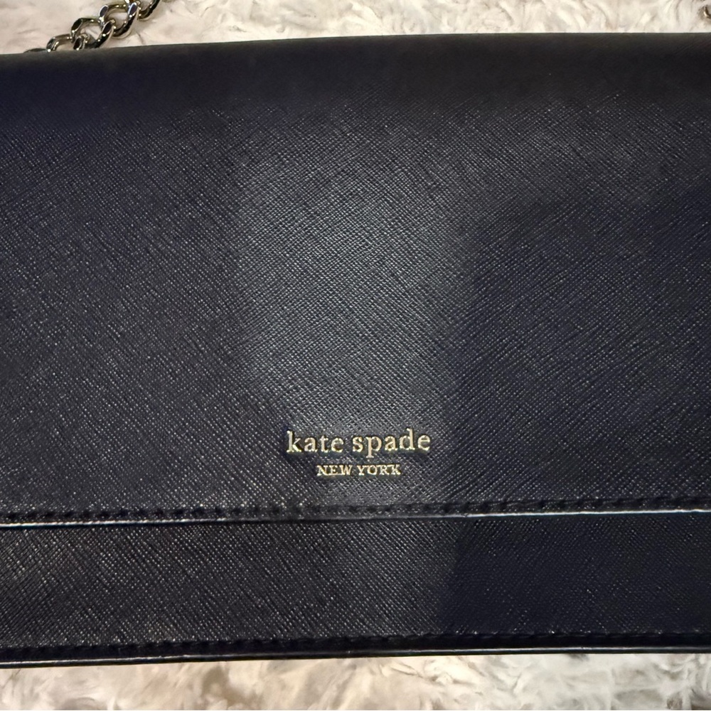Madison Leather Willow Medium Convertible Crossbody - Picture 9 of 10
